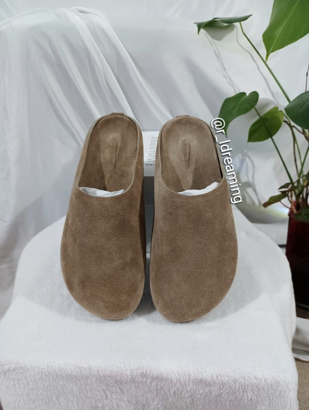 New Banana Republic Slip-On Suede Clog in Taupe Size 7 - Picture 7 of 14